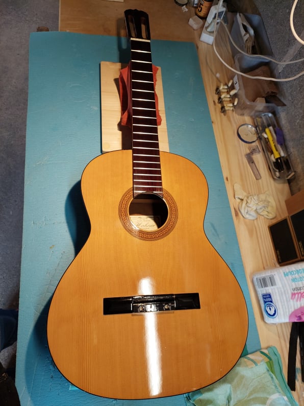 Guitare après nettoyage
